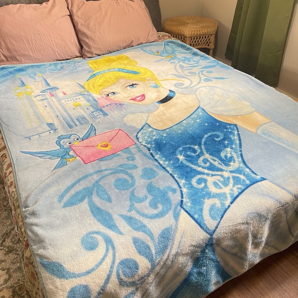 Vtg Walt Disney Cinderella Full Size Blanket Blue Castle 58x80 90s Y2K‎ Princess